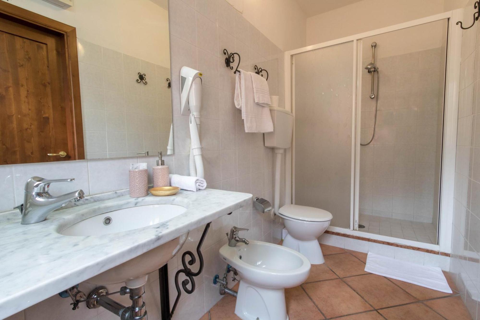 Residence Mugello Resort สการ์เปริอา ภายนอก รูปภาพ